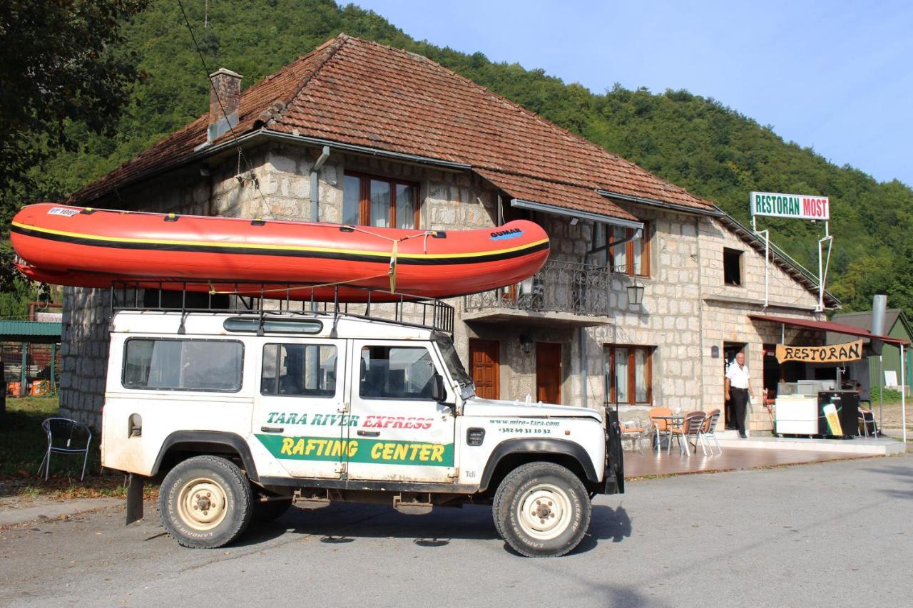 Tara Bridge Castle Hotell Žabljak Exteriör bild