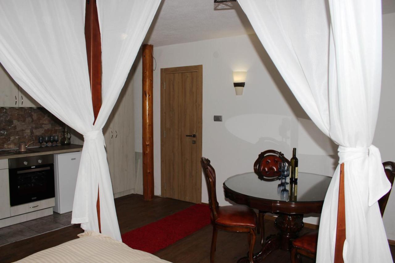 Tara Bridge Castle Hotell Žabljak Exteriör bild