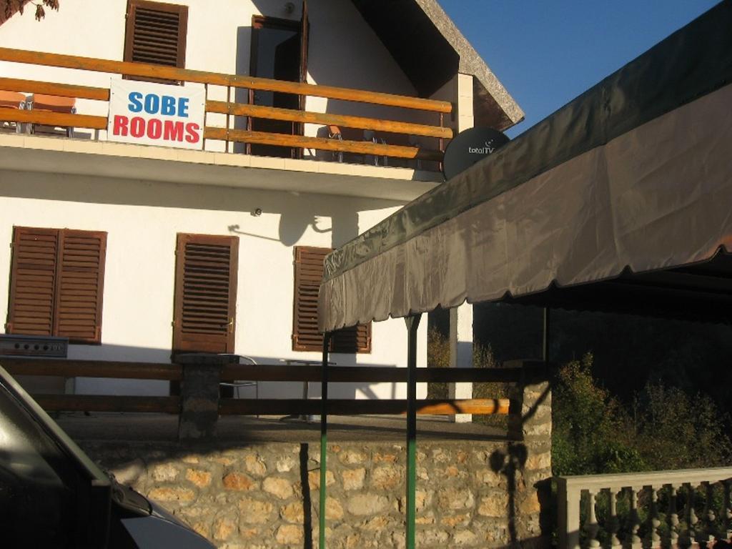 Tara Bridge Castle Hotell Žabljak Exteriör bild